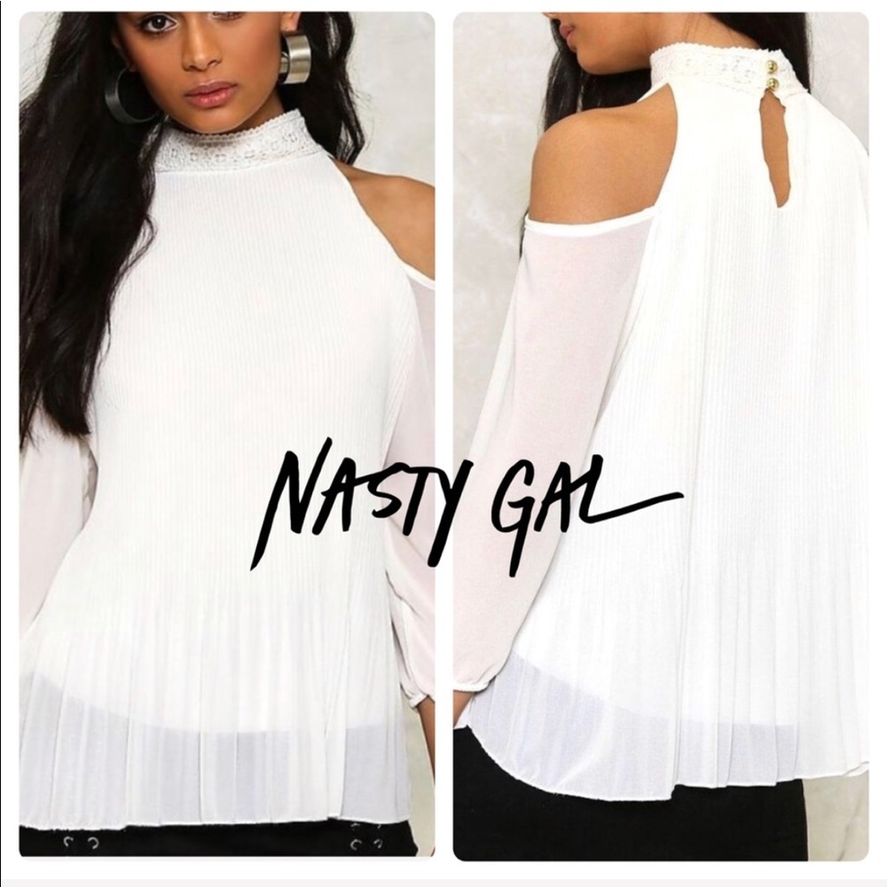 Nasty Gal Cold Shoulder Top FIRM