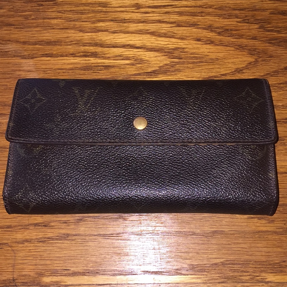 Authentic Louis Vuitton wallet