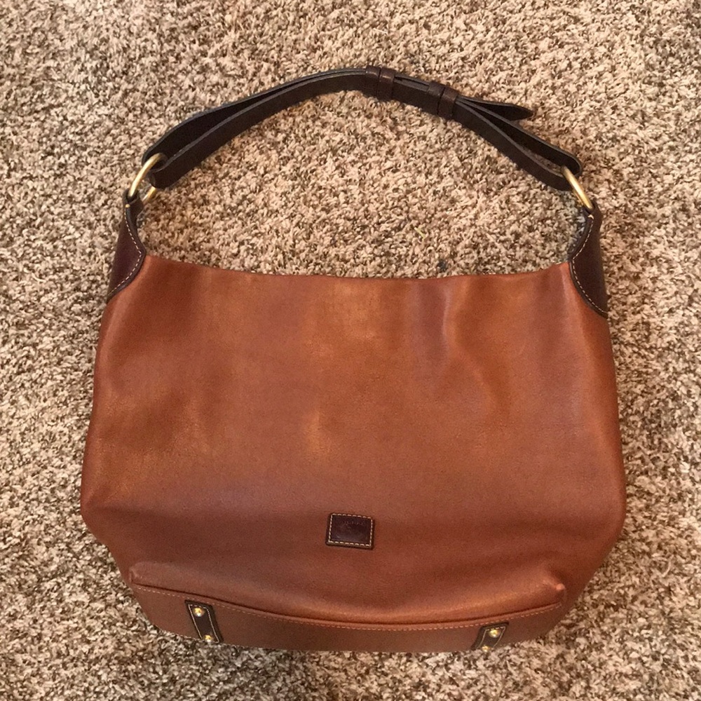 Dooney & Bourke medium sized hobo bag