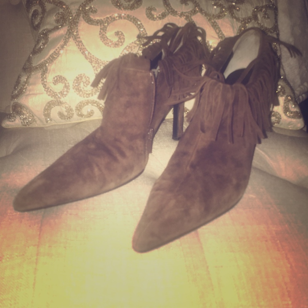 Brown fringe suede bootie sz 8