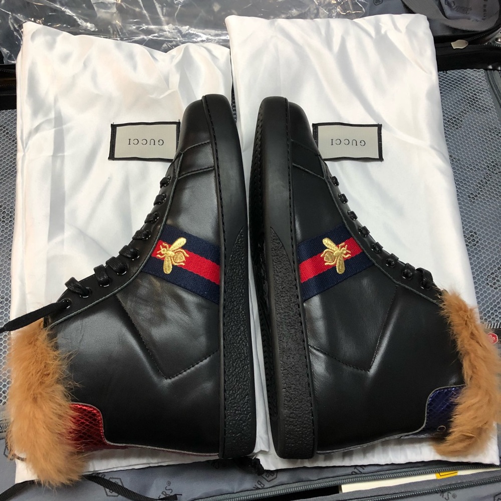 Gucci Hightop size 8 with fur
