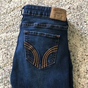 Dark-wash Hollister Super Skinny Jeans💓