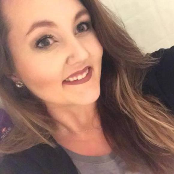 Meet your Posher, Kayla - Picture 5 of 5