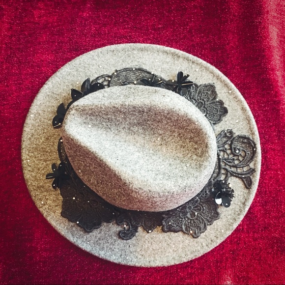 Host Pick Boho Wool Fedora - Picture 5 of 6