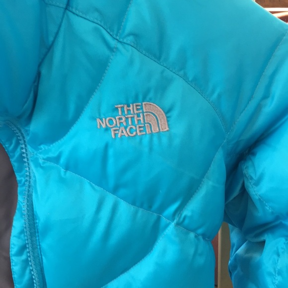 Xs barely worn North Face Jacket. - Picture 2 of 4