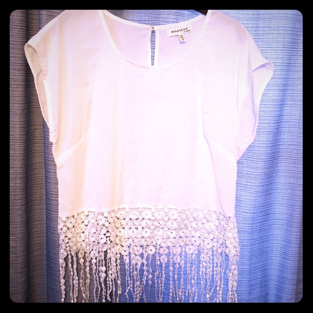 White monteau dressy blouse top short sleeve