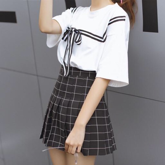 Grid Design Tennis Skirt - Picture 1 of 5