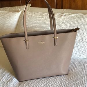 Kate Spade medium harmony (large to me)