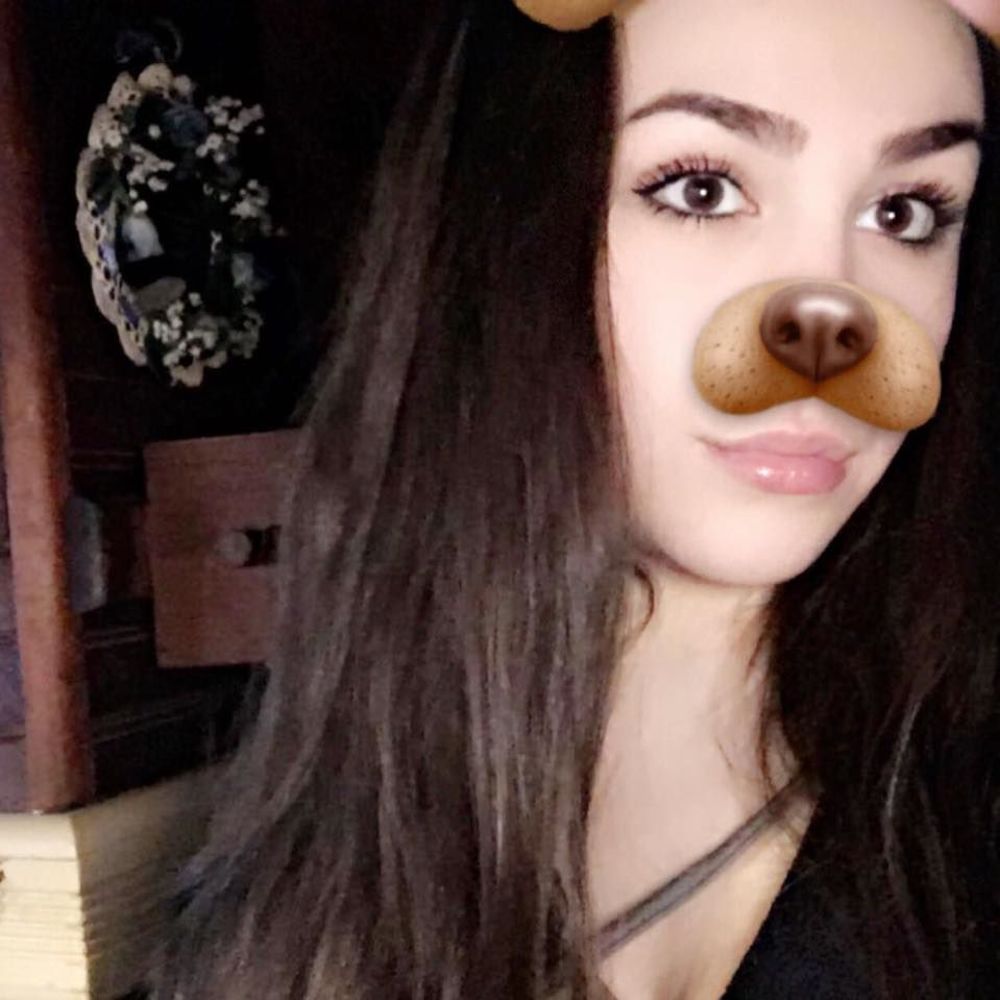 Meet your Posher, Melissa