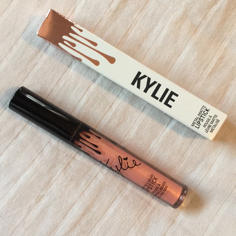Kylie Cosmetics Heir Metal Matte Lipstick