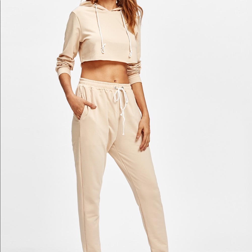 Crop hoodie and joggers set