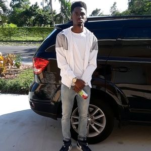 Meet your Posher, Donte