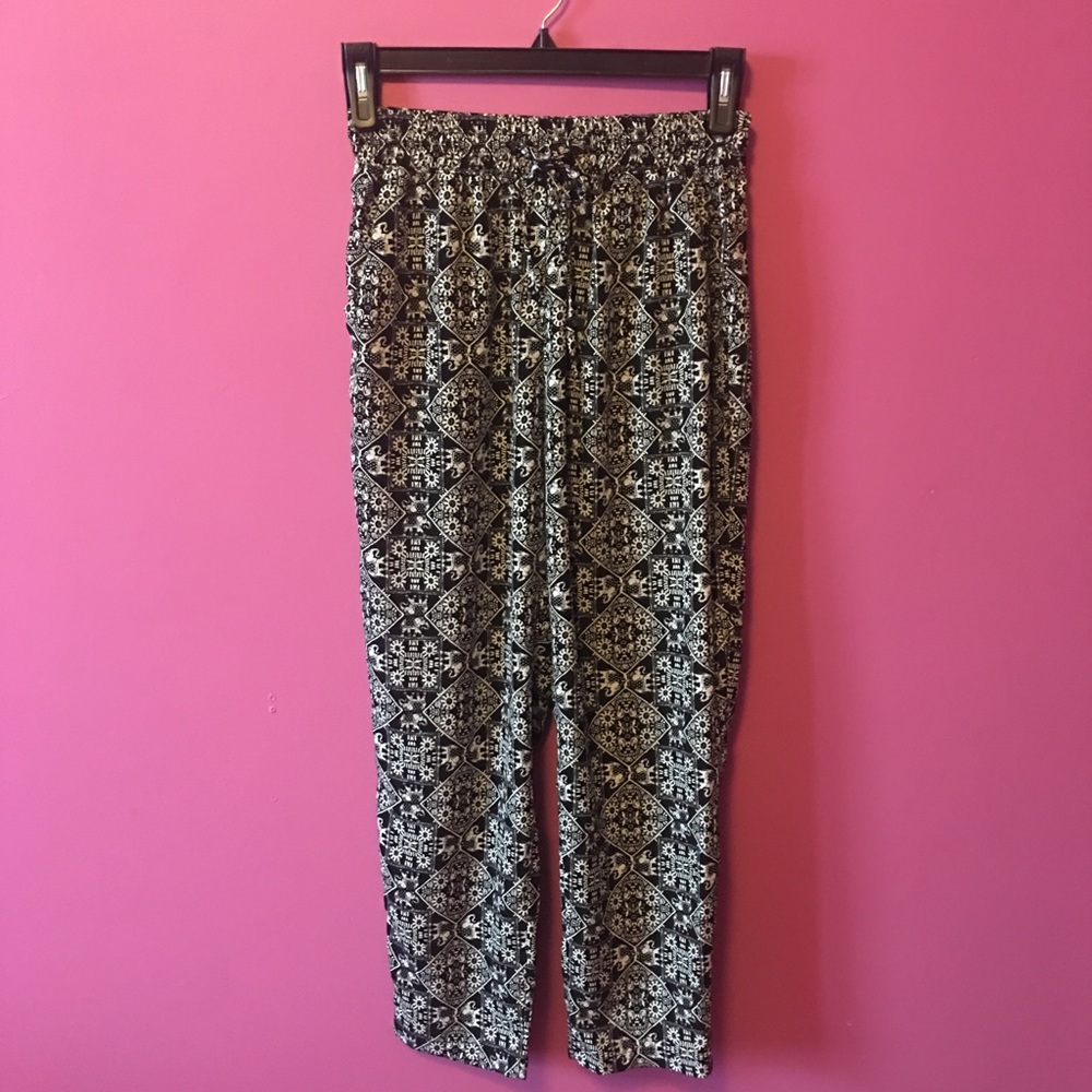 black and white printed pants | $5 SALE