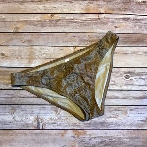 ⚡️Flash Sale⚡️V.S Snakeskin Print Bikini Bottom