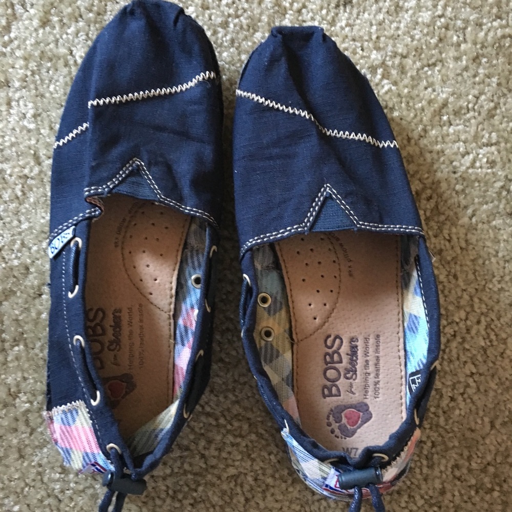 Navy blue Bobs!