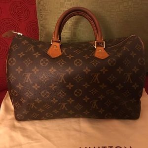 Louis Vuitton Speedy 35