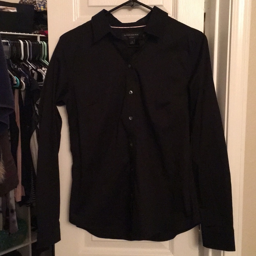 Banana Republic // black button down