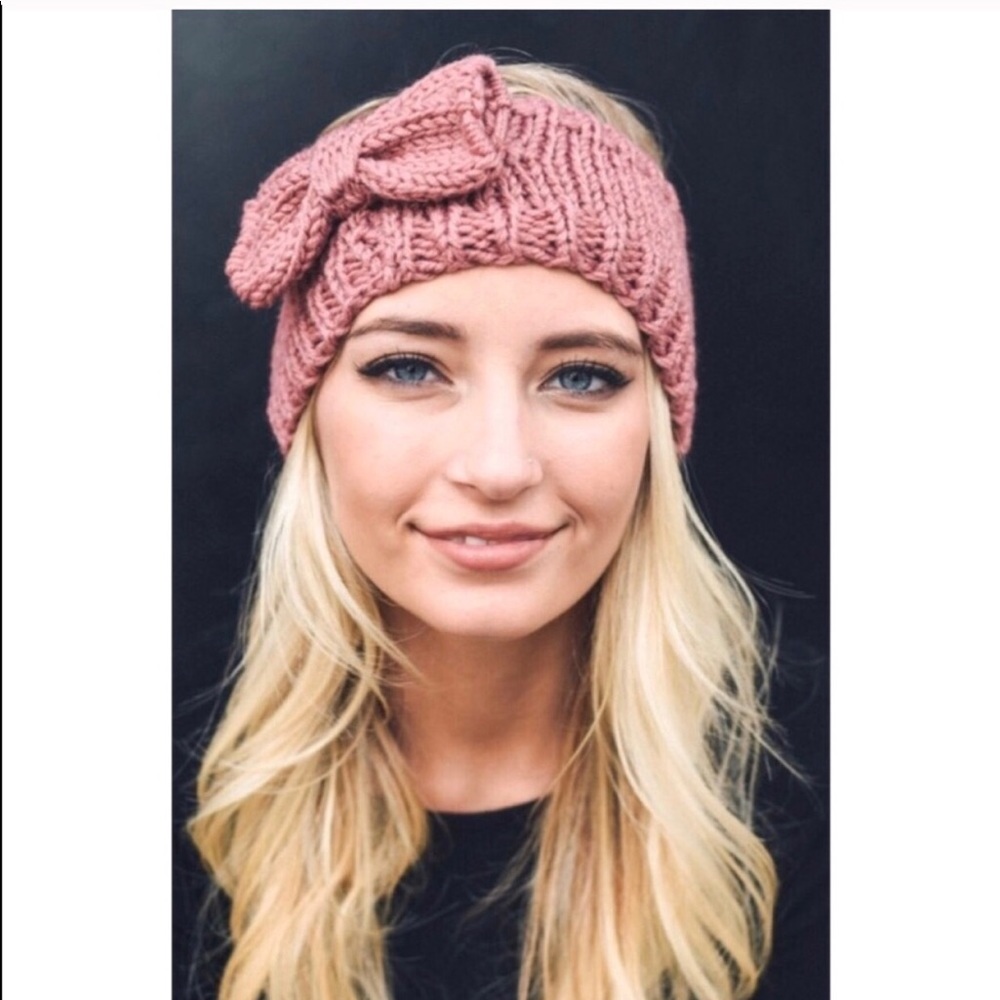 🎀 Host Pick 🎀 Rose Colored Ear Warmers with Bow Accent