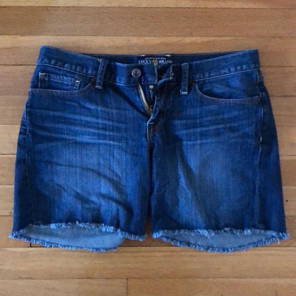 Lucky Brand Abby short size 2/26