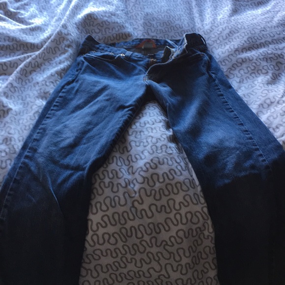 Lucky Jeans - Picture 2 of 3