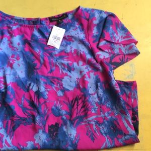 NWT BANANA REP floral blouse