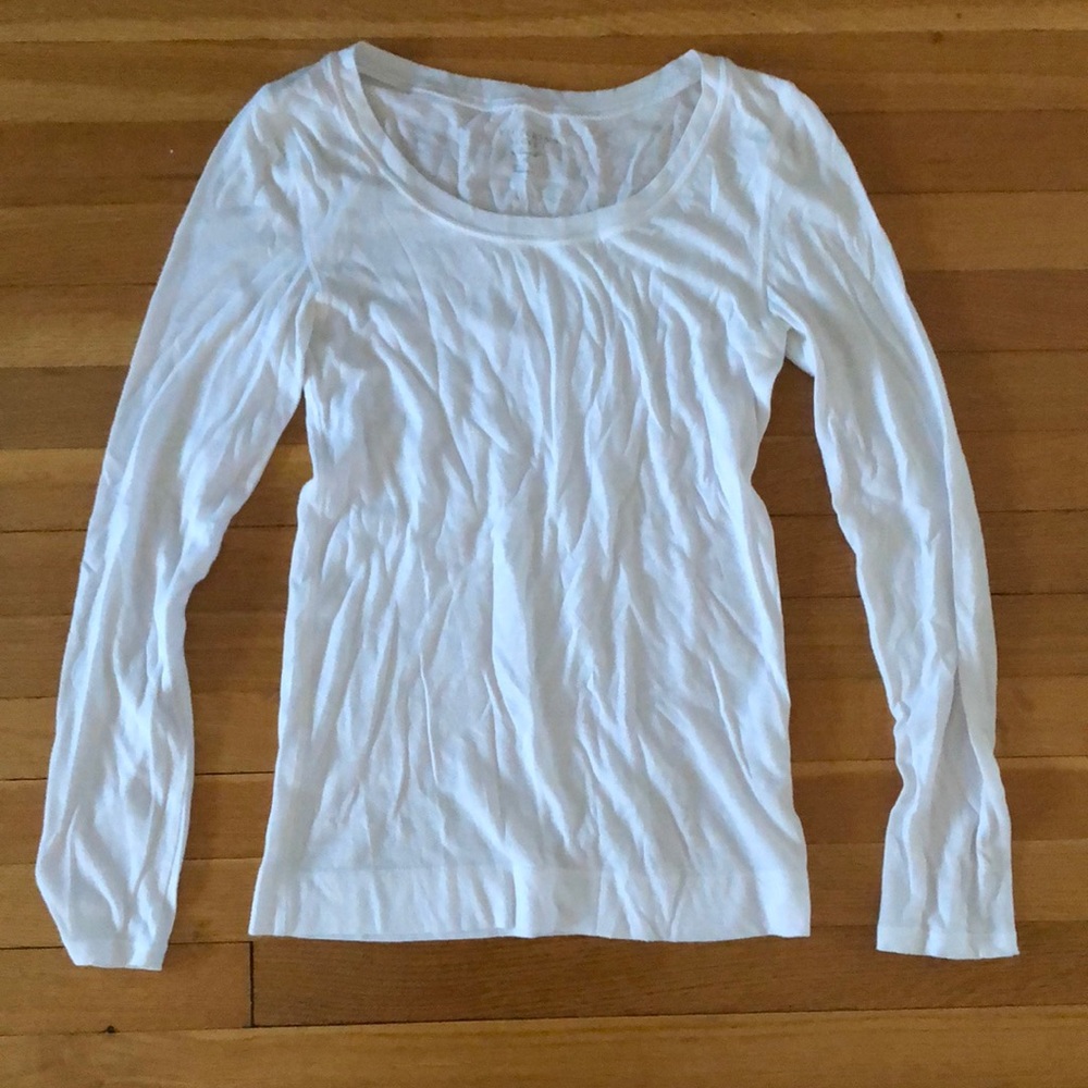 Victoria’s Secret white tee