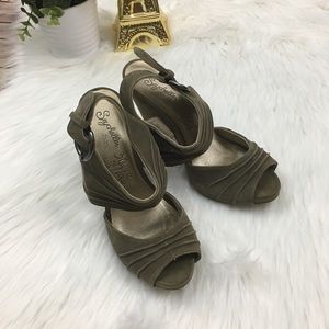 {Sychelles} ‘Gypsy’ Leather open-toe Heels
