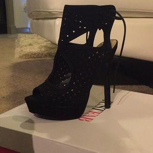 Just Fab black heels