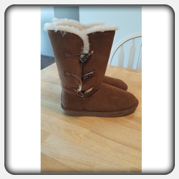 BearPaw Shoes - EUC Woman's Tall Tan Boots Size 10M
