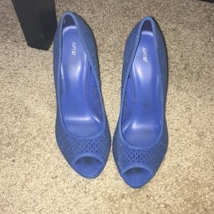 Blue APT 9 heels