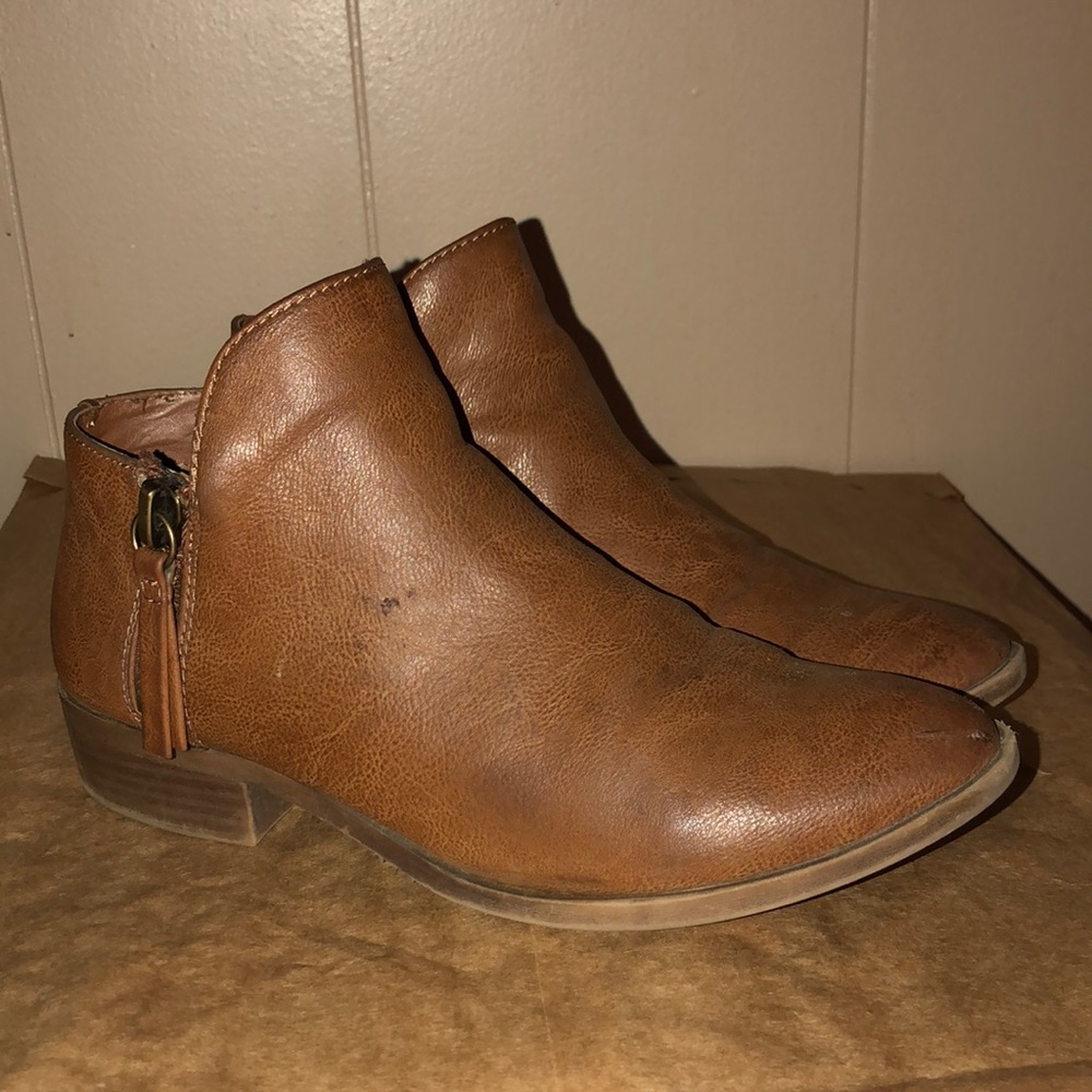 Brown ankle boots. Fergalicious by Fergie
