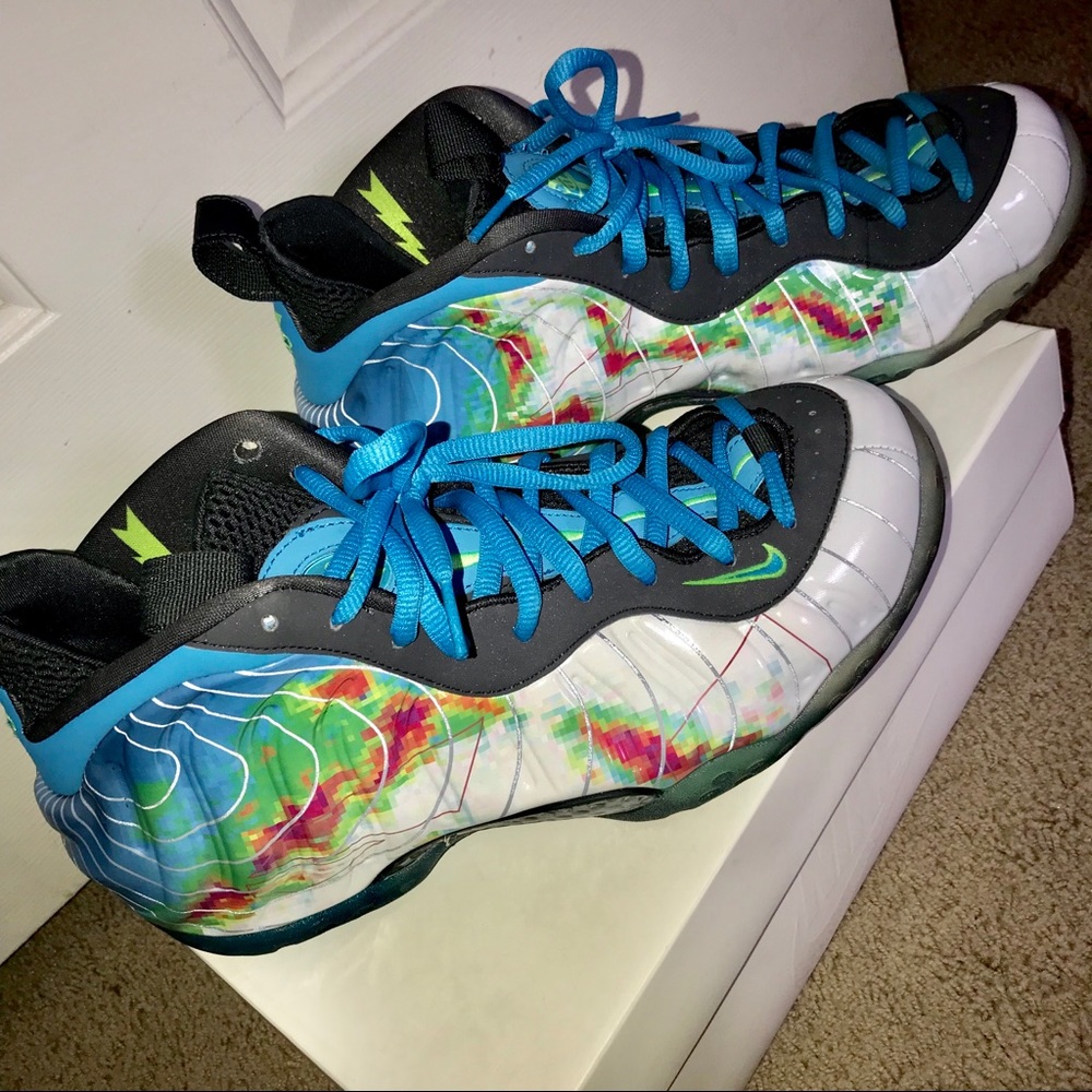 Nike Foamposite size 9.5