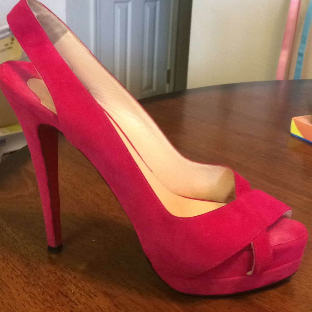 CL Pink Suede Very Croise Heels Size 39