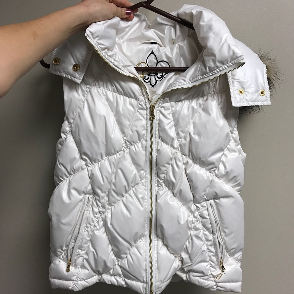 Guess white puffer vest