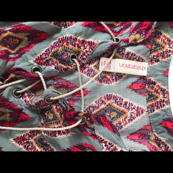 Xhilaration Tribal Tank Top - Picture 3 of 5