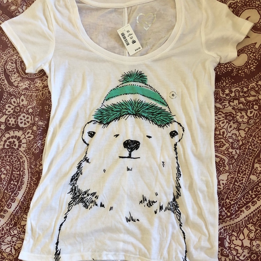 Aeropostale Short Sleeved Polar Bear Graphic Tee