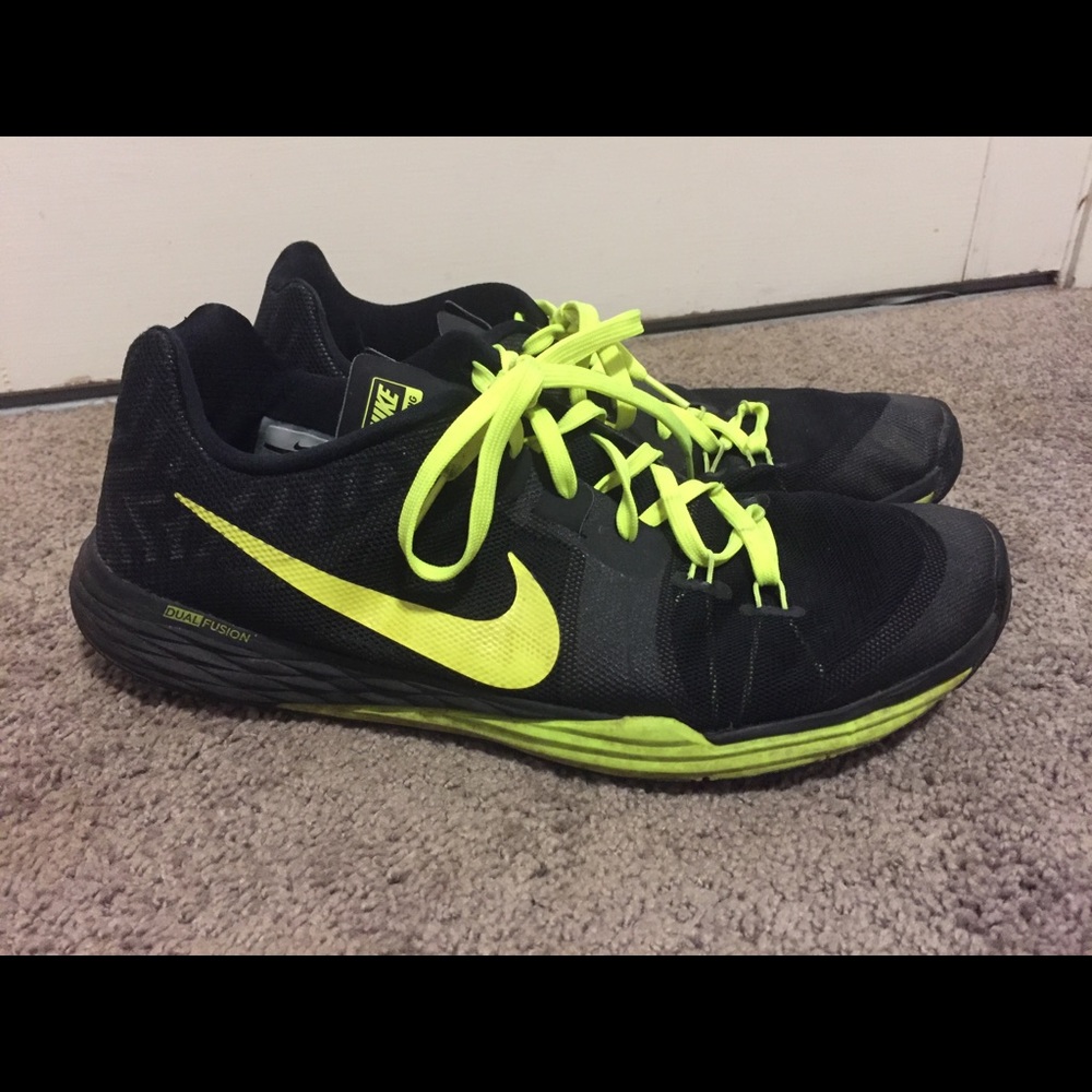 Men Size 13 Nike Training Sneakers