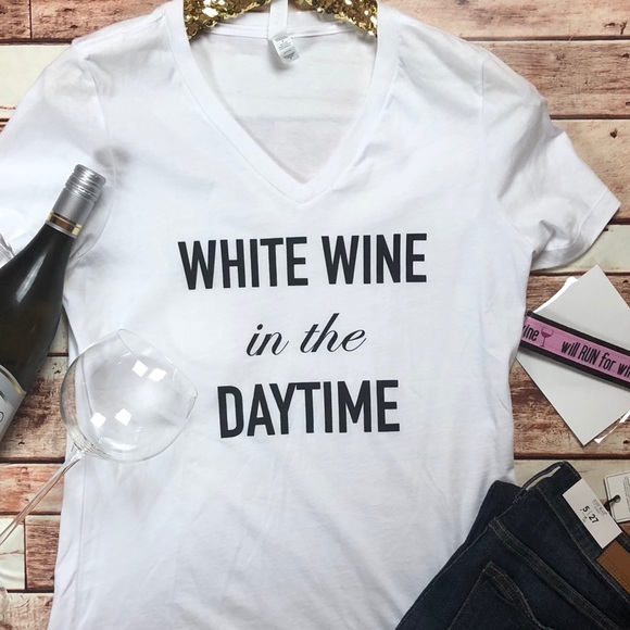 ❗️Last 2! S, XL white wine in daytime tee - Picture 2 of 2