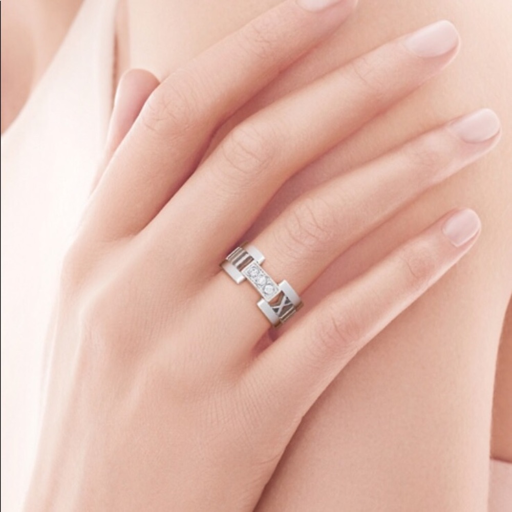 *Sold*TIFFANY & CO ATLAS 18K WHITE GOLD RING