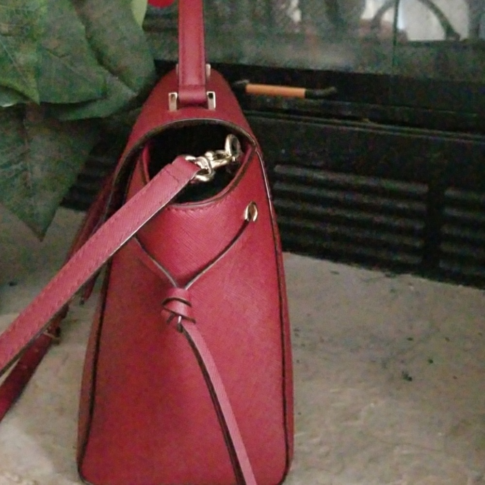 Kate Spade New York Laurel Way Burgundy Bag - Picture 4 of 8