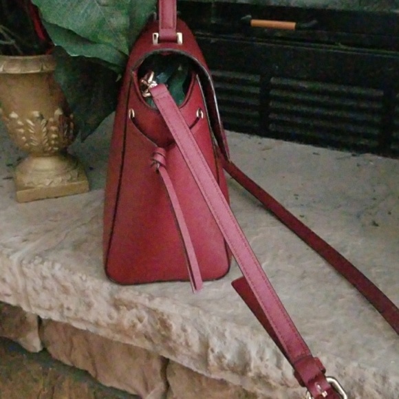 Kate Spade New York Laurel Way Burgundy Bag - Picture 6 of 8
