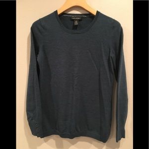 Banana Republic fine merino wool sweater