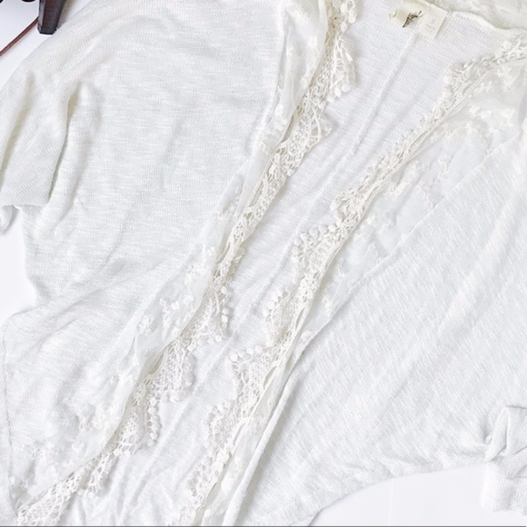 Francesca's Wrap Cardigan with Lace Trim - Picture 3 of 3