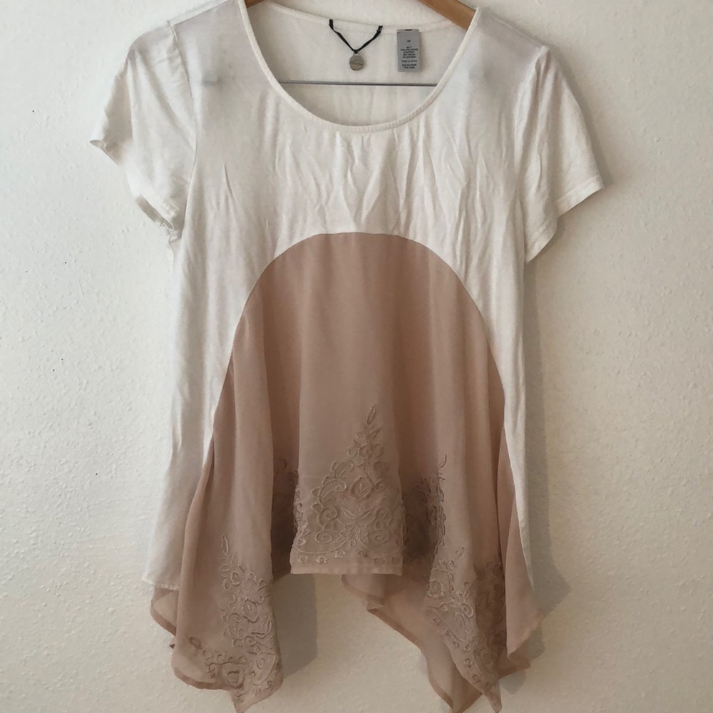 White and pink buckle shirt