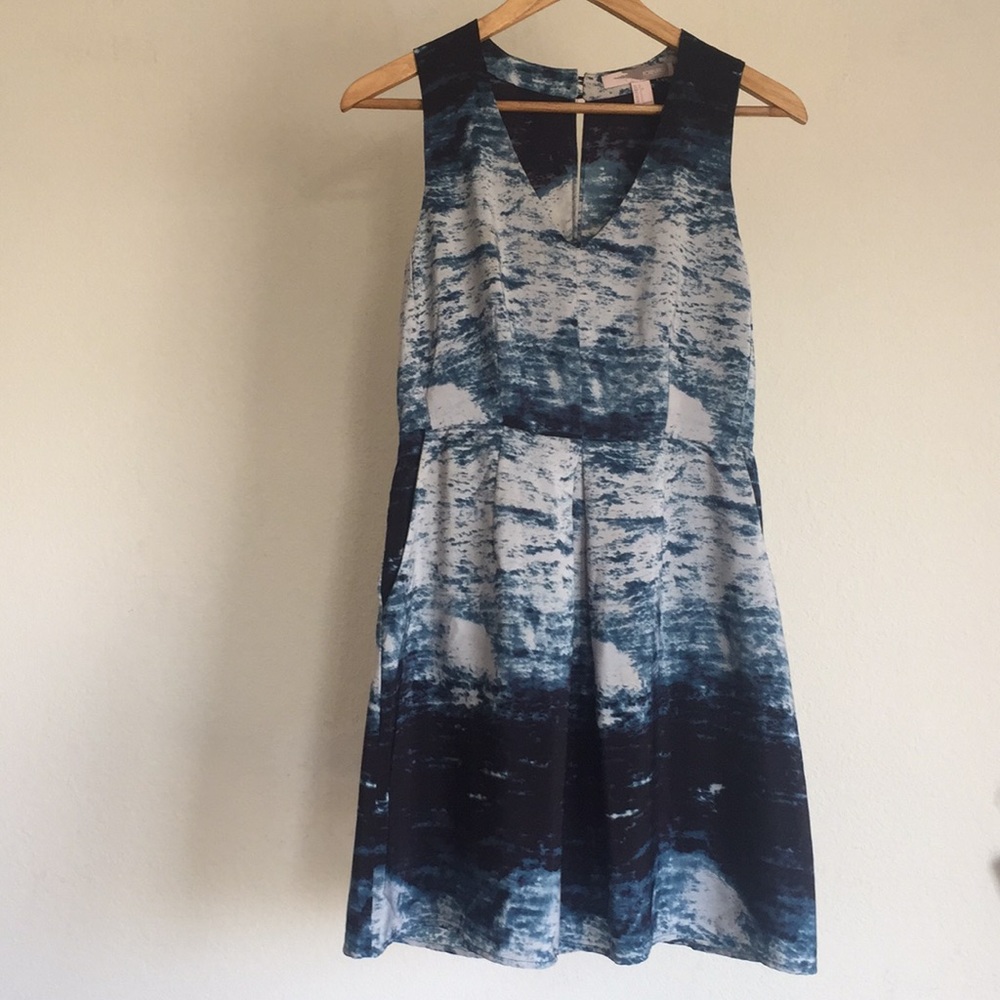 Forever 21 contemporary dress with pockets