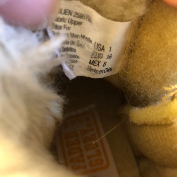 Baby boots 👢 - Picture 3 of 3