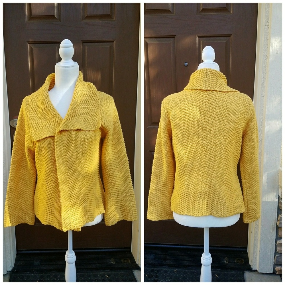 Mustard yellow knit cardigan sweater. M fall color