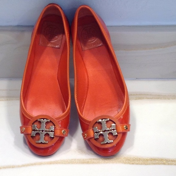 Tory Burch shoes size 5 1/2 - Picture 4 of 4