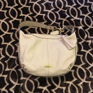 Coach Avery Small Leather Hobo