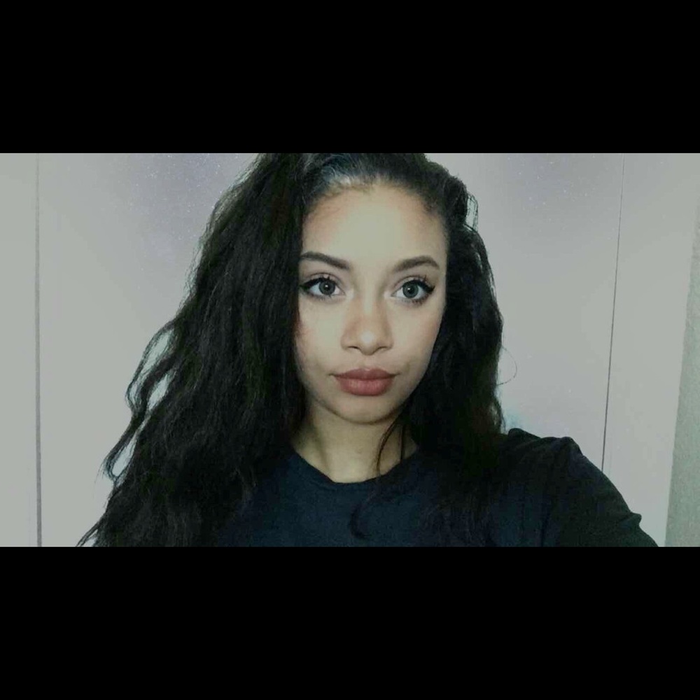 Meet your Posher, Syra